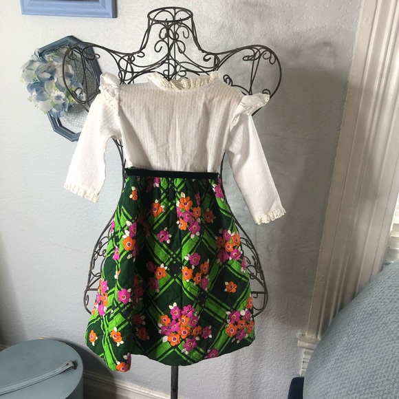 Vintage Other - UGHmazing Vintage 70’s Sears quilted dress!